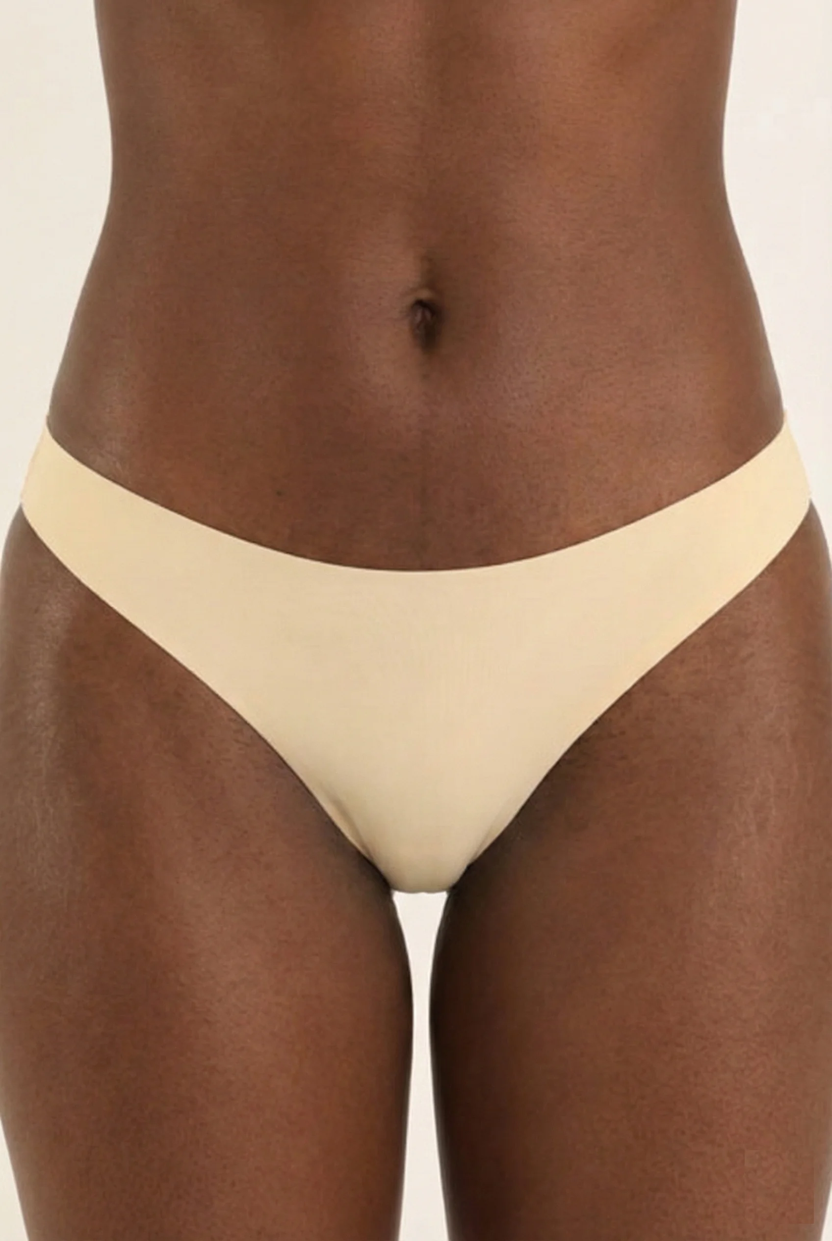 İz Yapmayan Nude Lazer Kesim Külot - Kaydırmaz, Pamuklu ve Dikişsiz - Lazer Kesim Detayı - LunaIntim